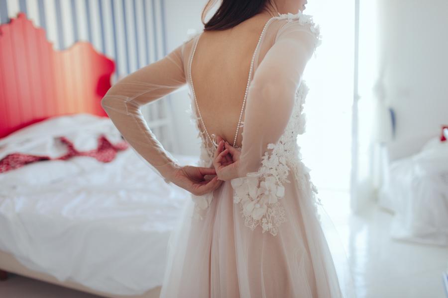 long sleeve wedding dresses